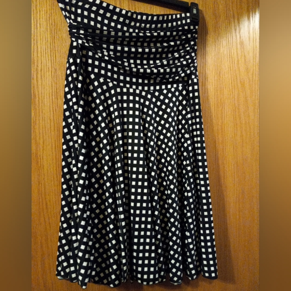 Womens Fifilles Paris Blk/Wh Skirt Attached Belt Elastic 14 Waist Sz T4 26 long